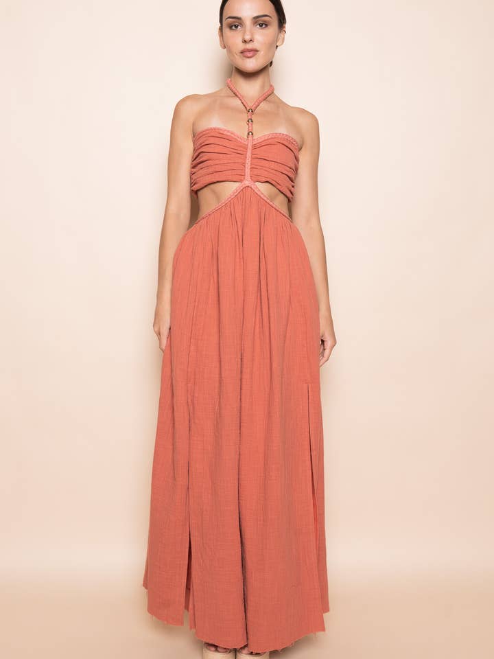 Maxikleid mit geflochtenem Träger, goldenen Perlen und ausgeschnittener Taille-DI11264FO für den Großhandel von Fore Collection