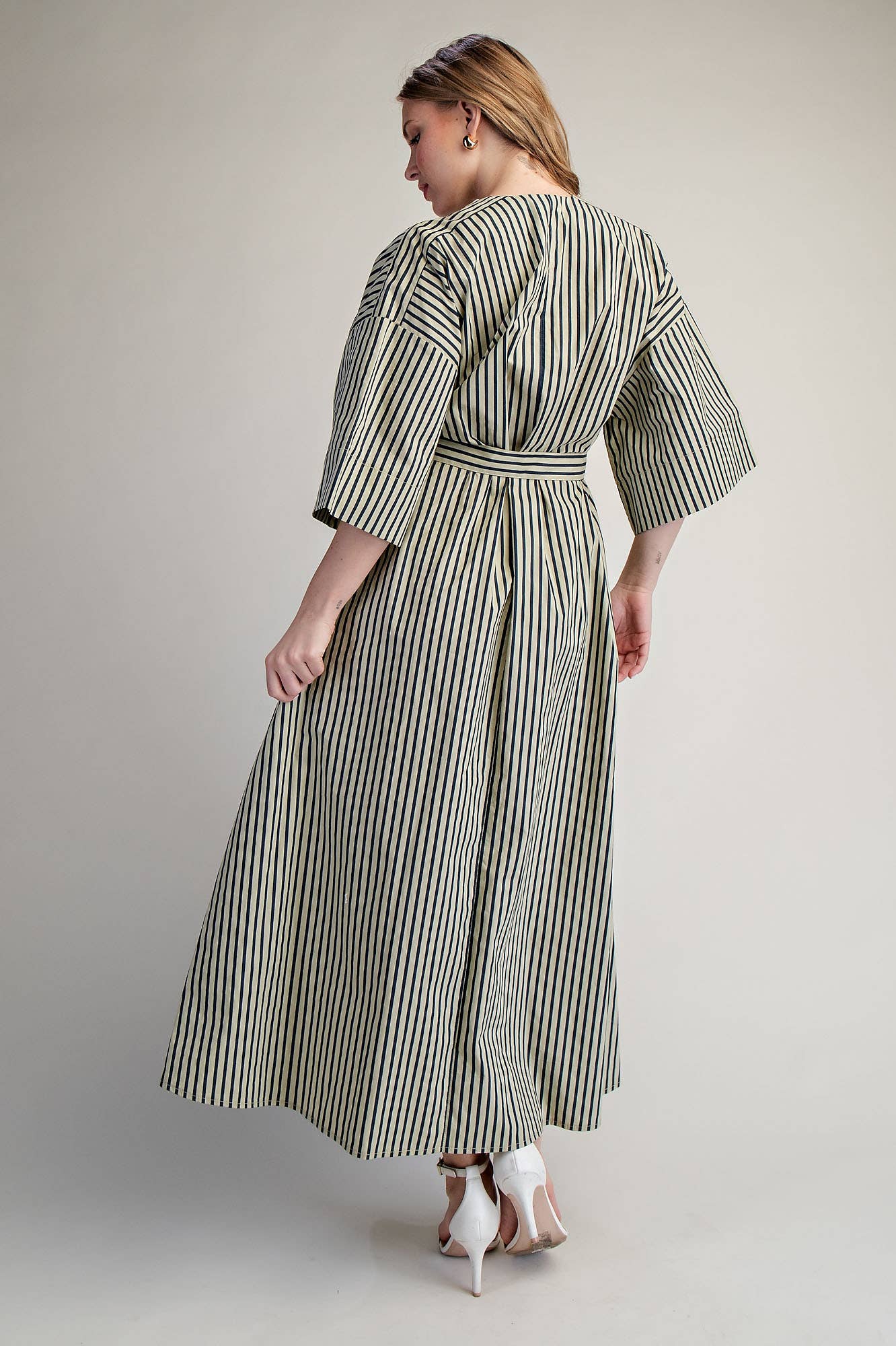 Glam - Wholesale Dress - Women's - Belted Relaxed Stripe Midi Dress14