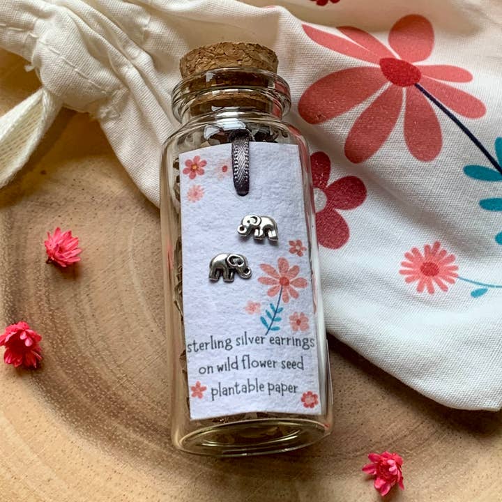 Pendientes en botella de plata de ley con diseño de elefante y bolsa de regalo para venta al por mayor de Ginger & Roo
