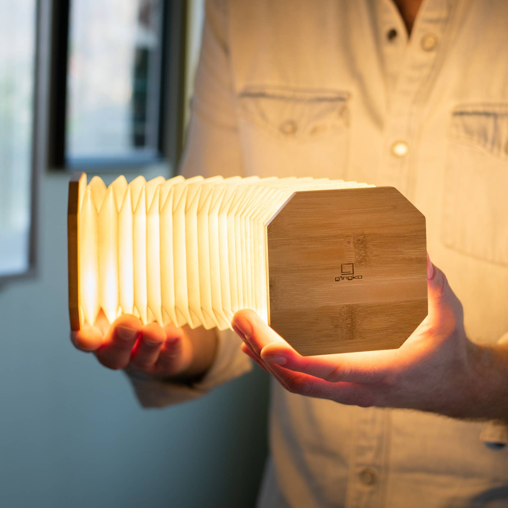 Gingko Design - Vente Lampes d'appoint/de bureau - Lampe accordéon intelligente11