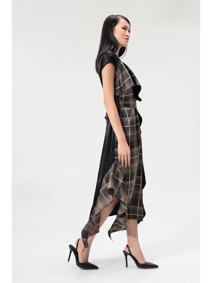 Smart and Joy - Wholesale Dress – Women's - Square Print Ruffle Asymmetric Dress W983704