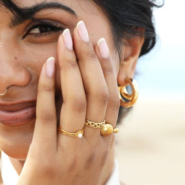 Lisa Angel - Wholesale Cocktail/statement ring - Sterling Silver Semi-Precious Opal Oyster Ring in Gold1