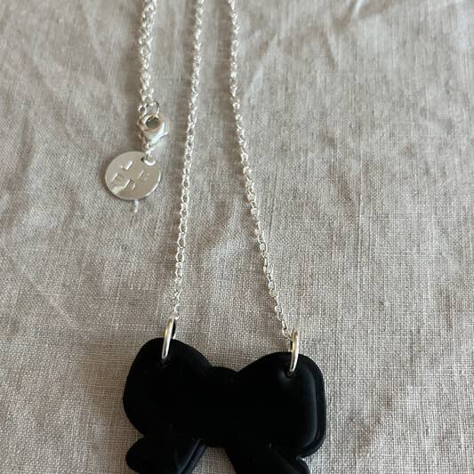 Jewelry By Elina Dahl - Wholesale Pendant/Charm Necklace - Necklace black bow.