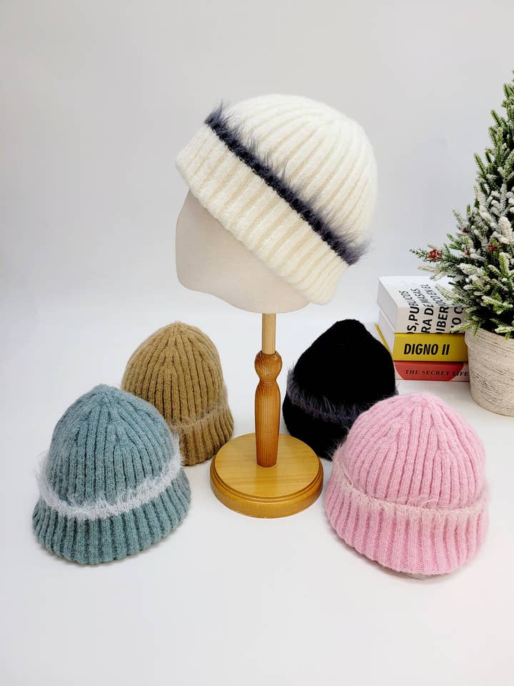 Alpaca Wool Line Beanie for wholesale by Comfortarians