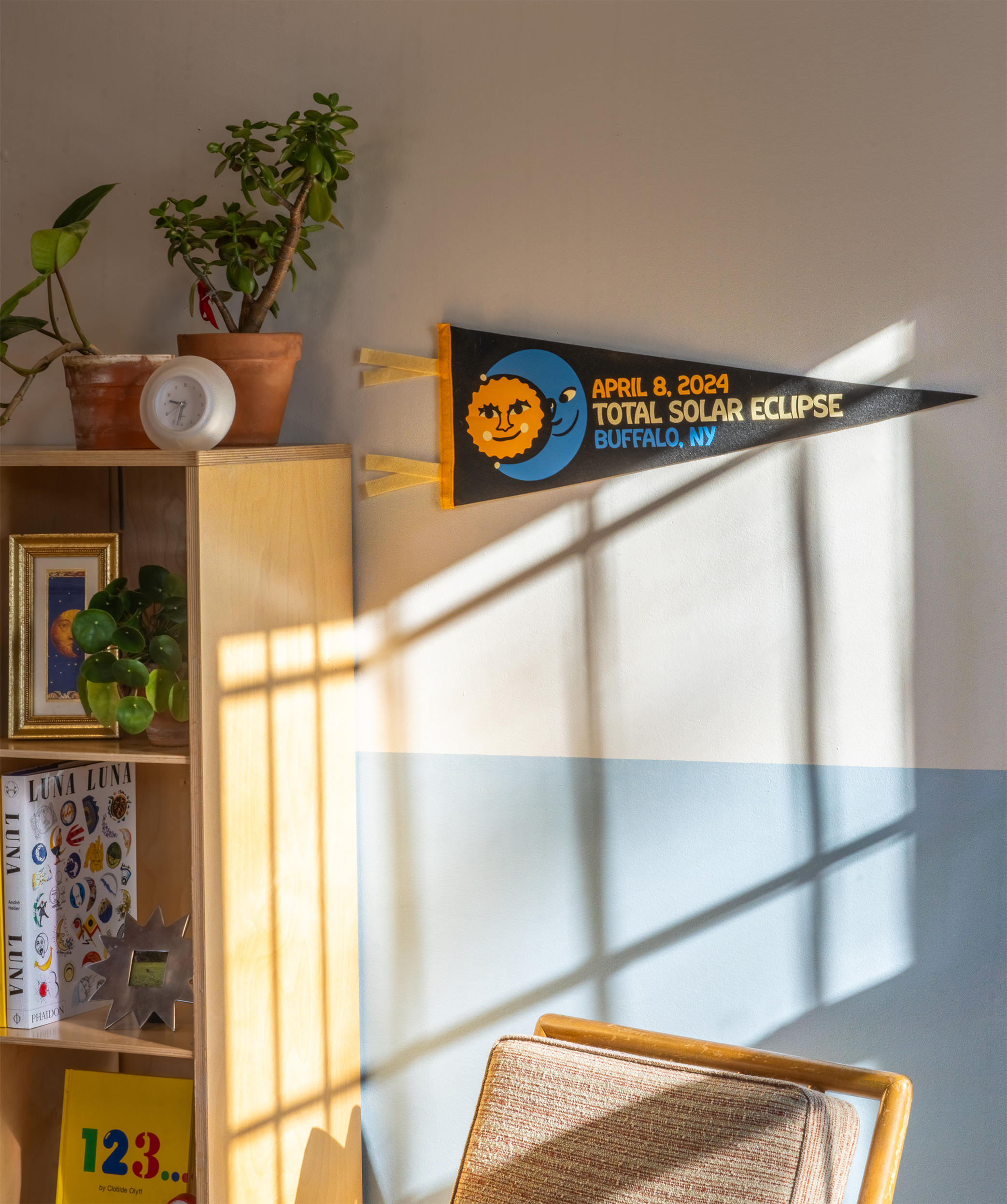 Oxford Pennant - Vendita all'ingrosso Bandiere - Gagliardetto Total Solar Eclipse1