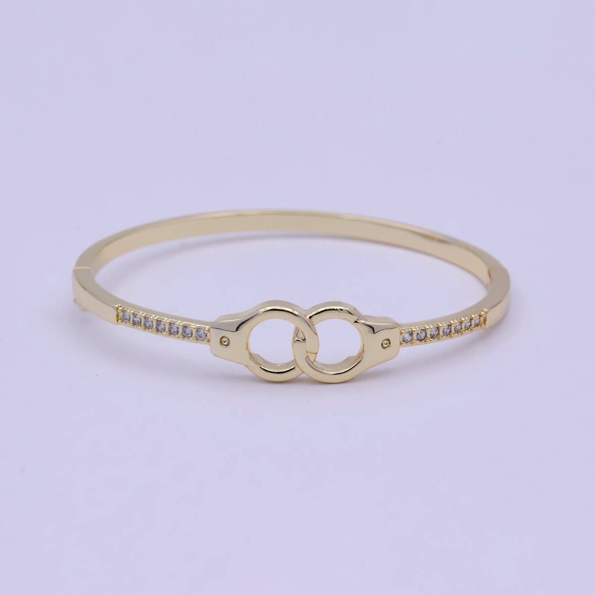 Aim Eternal - Venta al por mayor Brazalete - Brazalete de Esposas Relleno de Oro de 24k Brazalete de Esposas Deslumbrante Apilable | WA-1022 Precio de Liquidación1