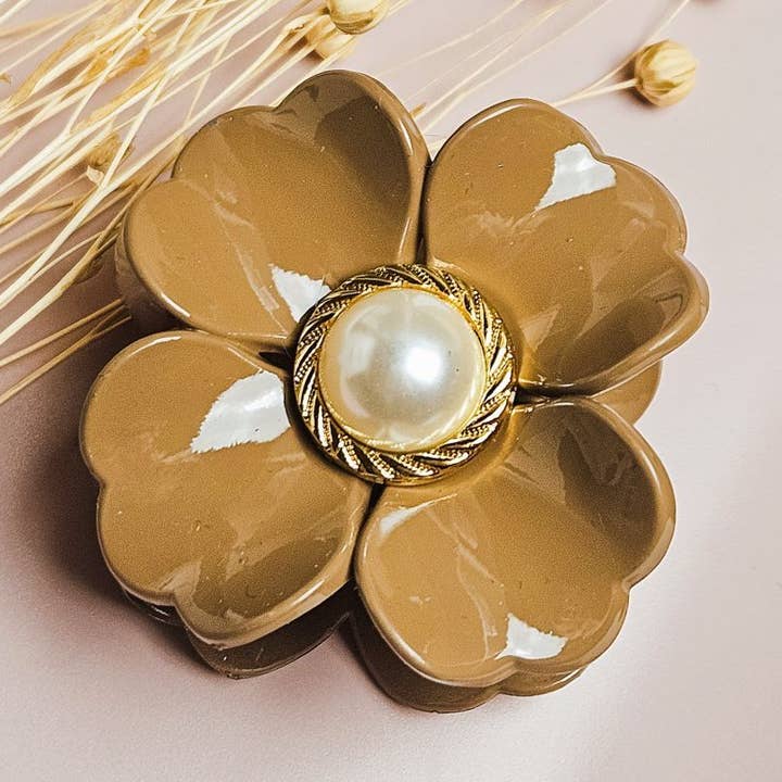 Fermaglio per capelli con fiori marroni per la vendita all'ingrosso da parte di Ibiza Boutique