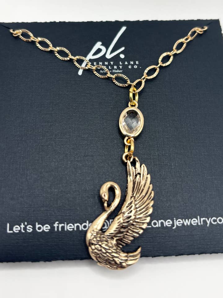 Collier Cygne en or Natasha pour la vente par Penny Lane Jewelry Co