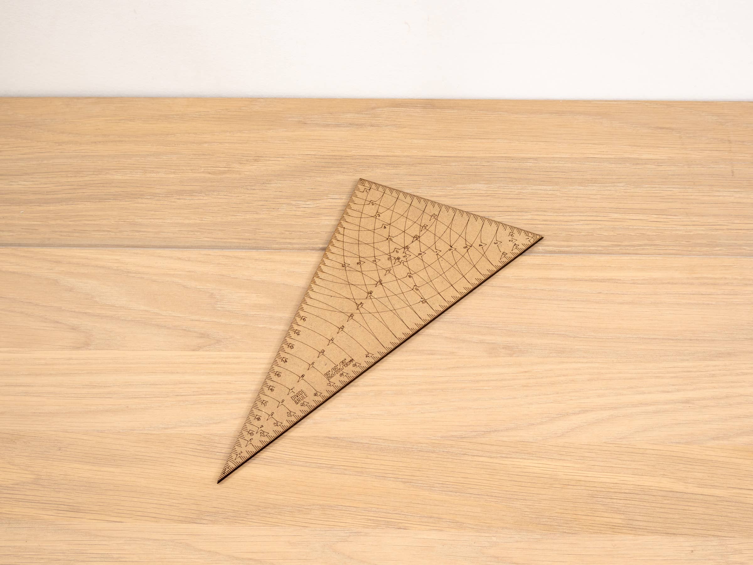 Divide and Rule – wholesale Ruler – Square 60/30/90° - Original1