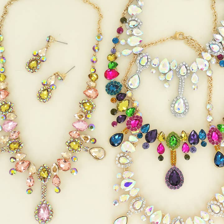 SP Sophia Collection - Wholesale Jewelry Set - Teardrop Crystal Cluster Necklace Earrings Set