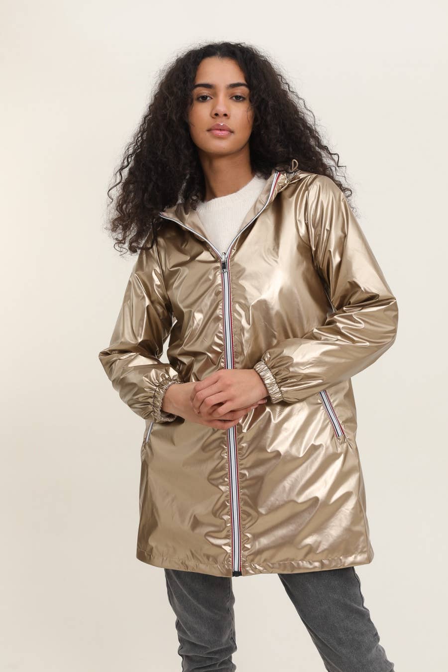 Attrait Paris - Wholesale Raincoat - Women's - Long reversible hooded waterproof jacket7