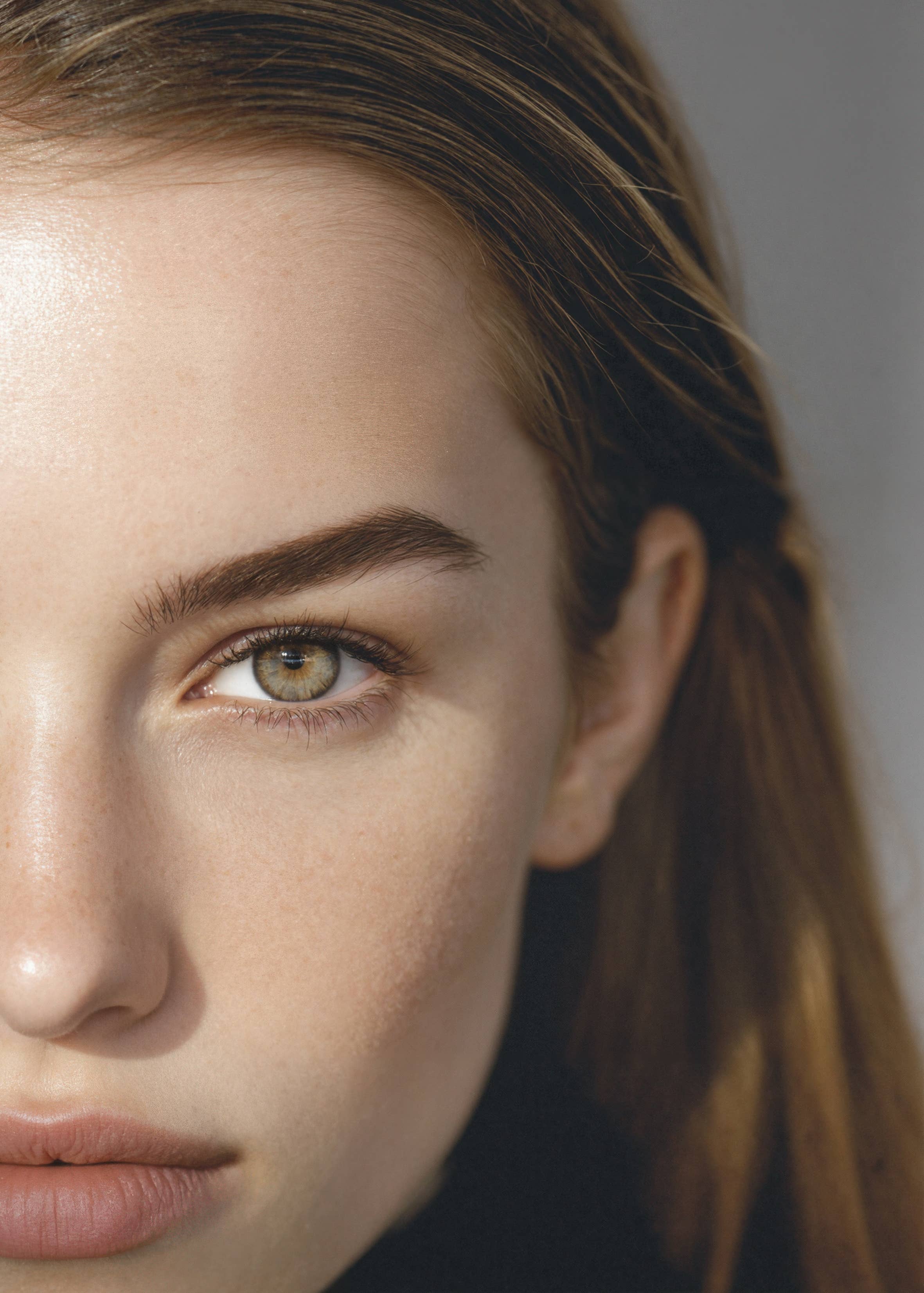 LE SOURCIL par Angélik Iffennecker - Vente Crayons à sourcils/de remplissage - LE CRAYON À SOURCILS VI - CHÂTAIN CLAIR DORÉ waterproof2