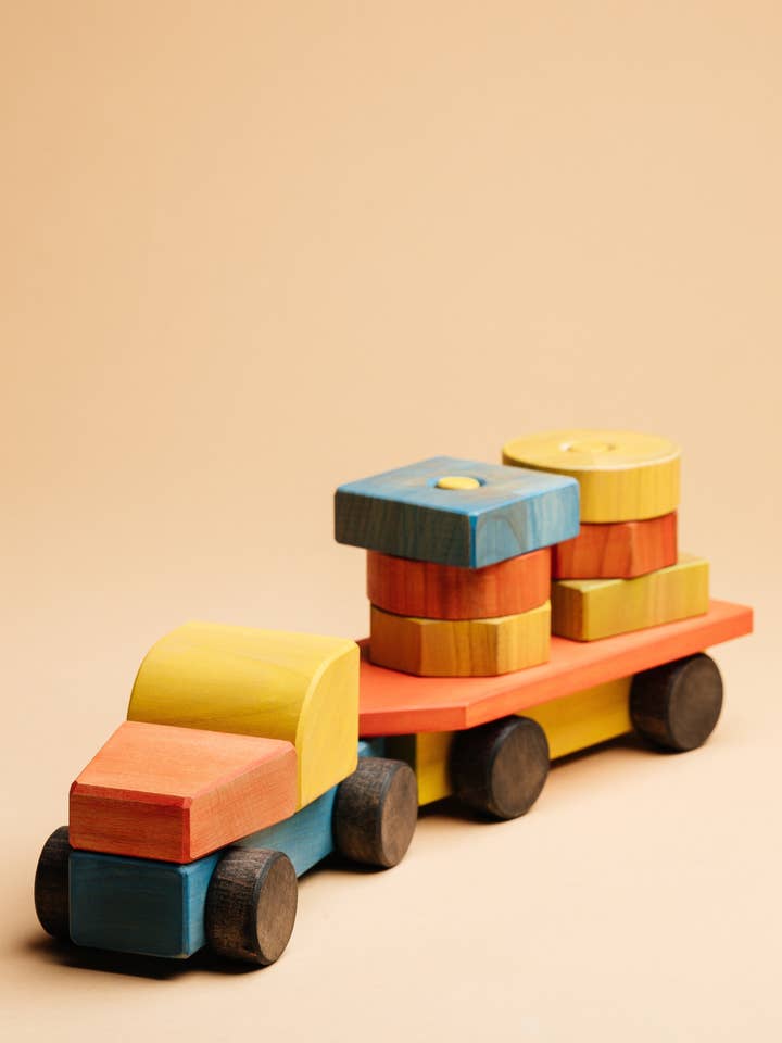 Wooden Toy Truck for wholesale by Liswood
