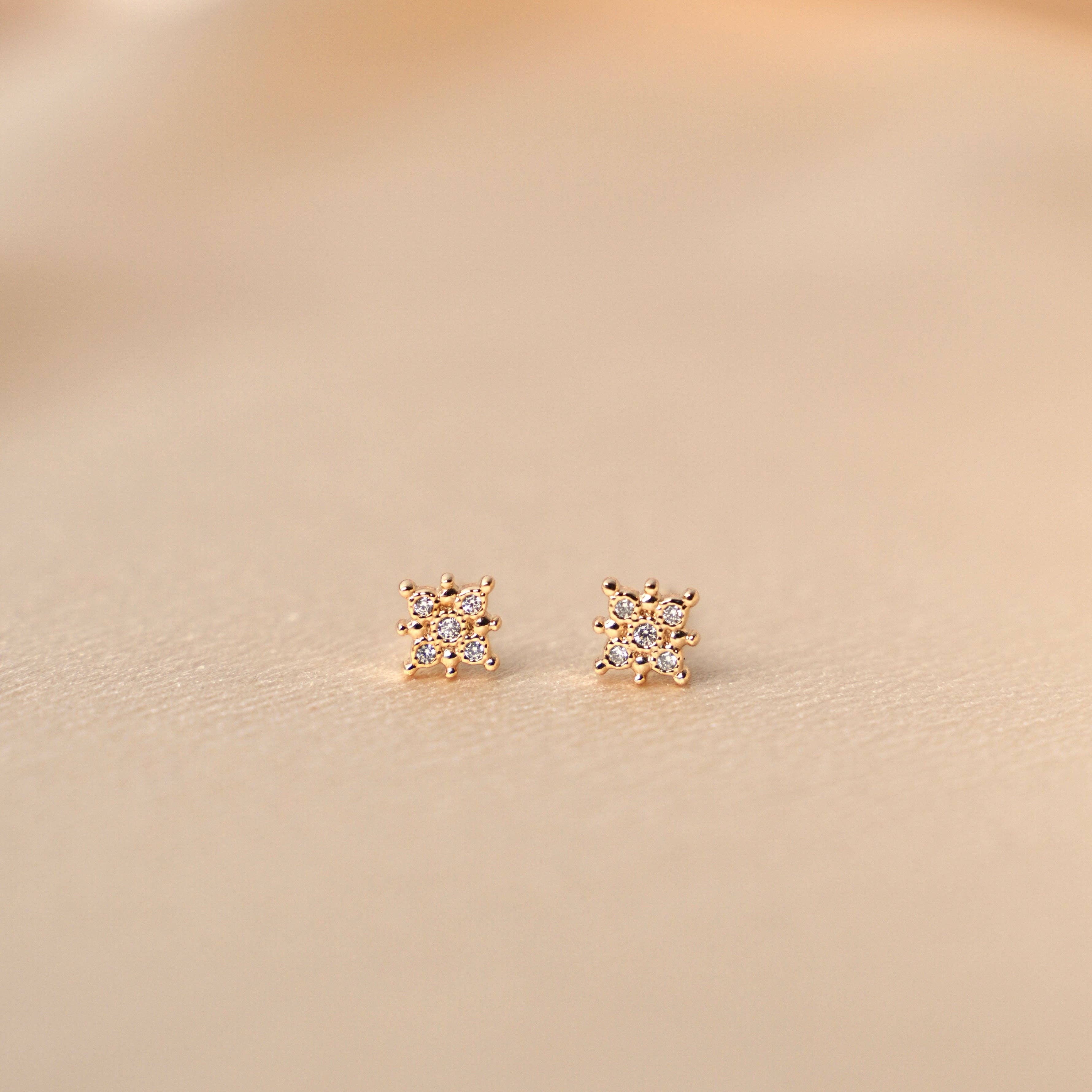 Meora Paris - Wholesale Stud/Post Earrings - South Star Earrings 18k Gold Plated5