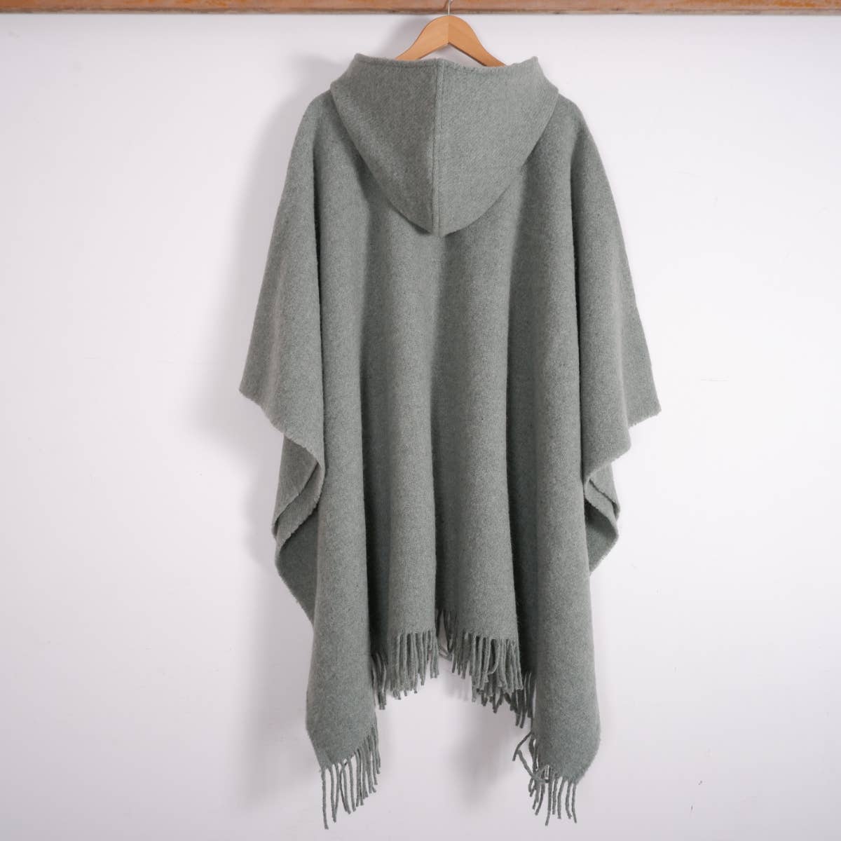 NorraVilla - Wholesale Poncho - Women's - Wool Poncho - Vakaris - Pale green8