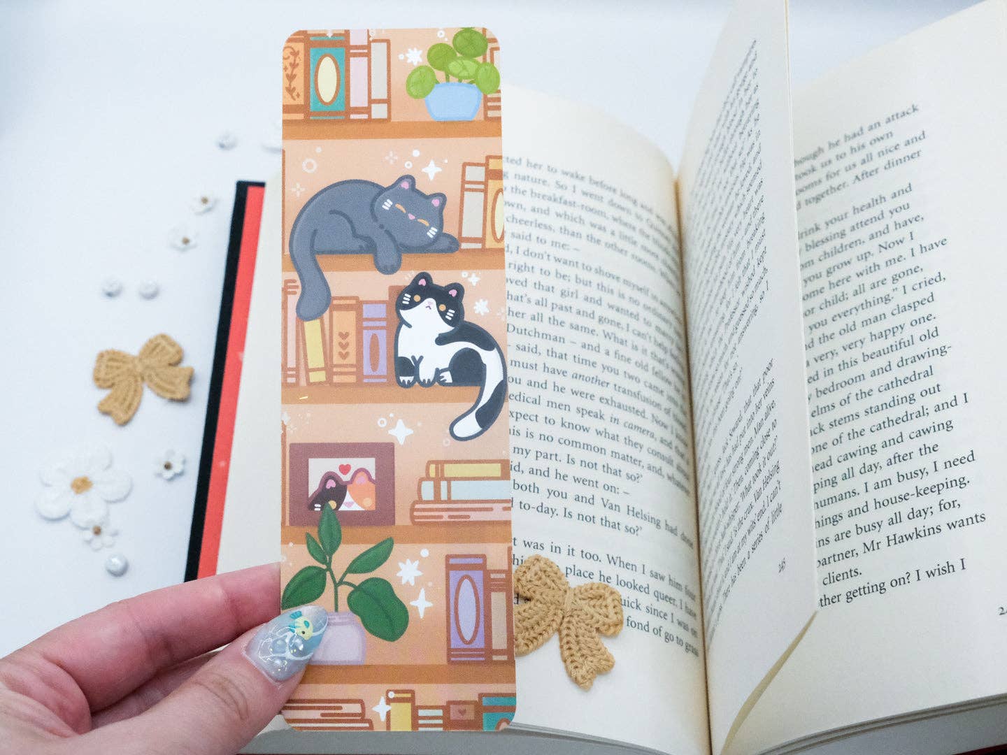 Sparkles in the Wild - Wholesale Bookmark - Marque-page Amoureux des Chats et des Livres1