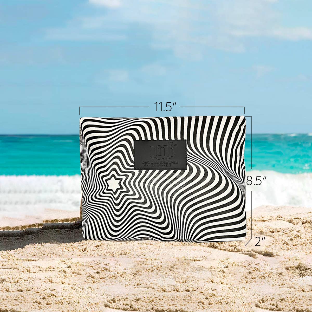 JNBFASHION.COM - Wholesale Pouch - Women's - 100% Coated Tyvek Material Geometric Design Beach Pouch2