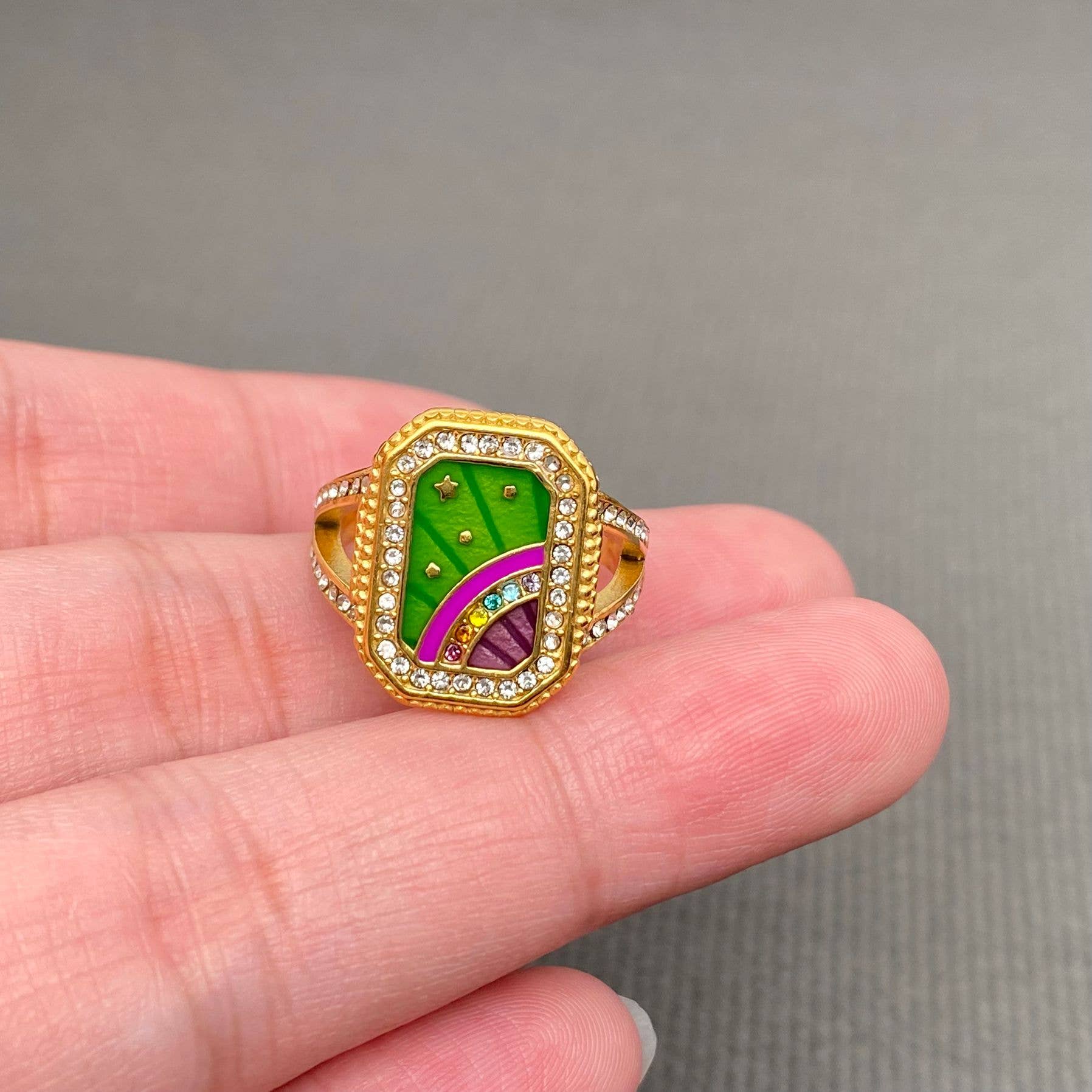 Mio Queena - Wholesale Cocktail/Statement Ring - Inlaid CZ Enamel 18K Gold Plated Stainless Steel Ring - FGS0