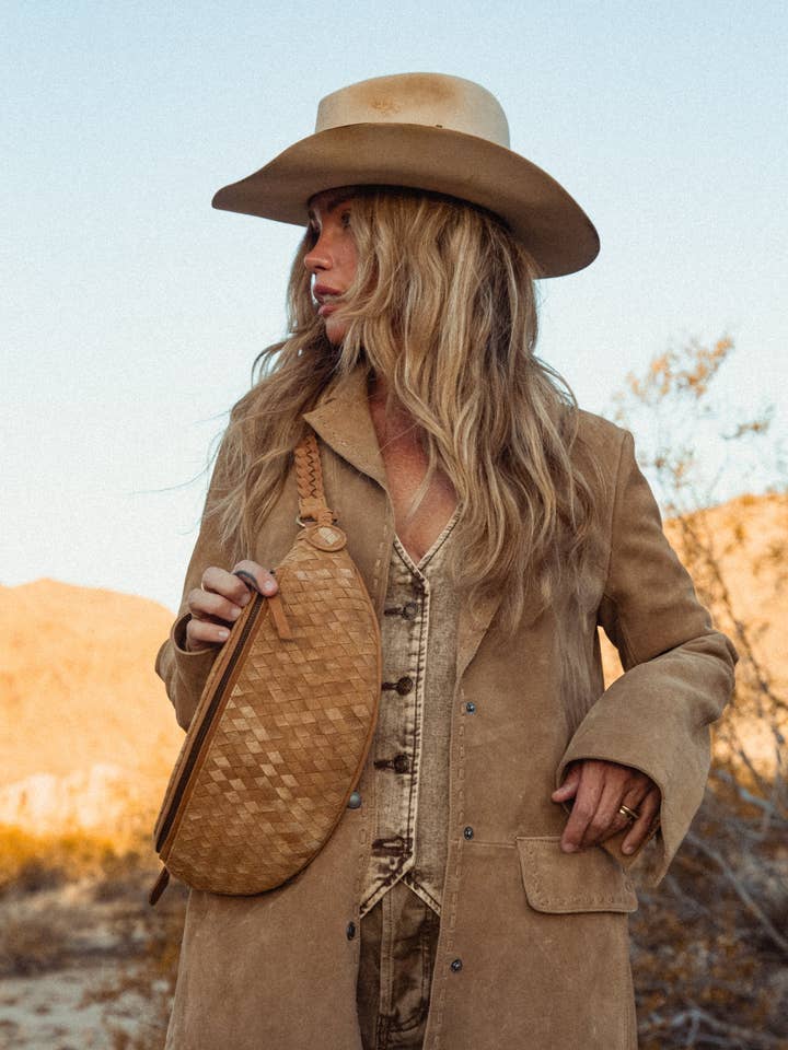 Woven Atlas - MANDRN x Aleksandra Zee for wholesale by MANDRN