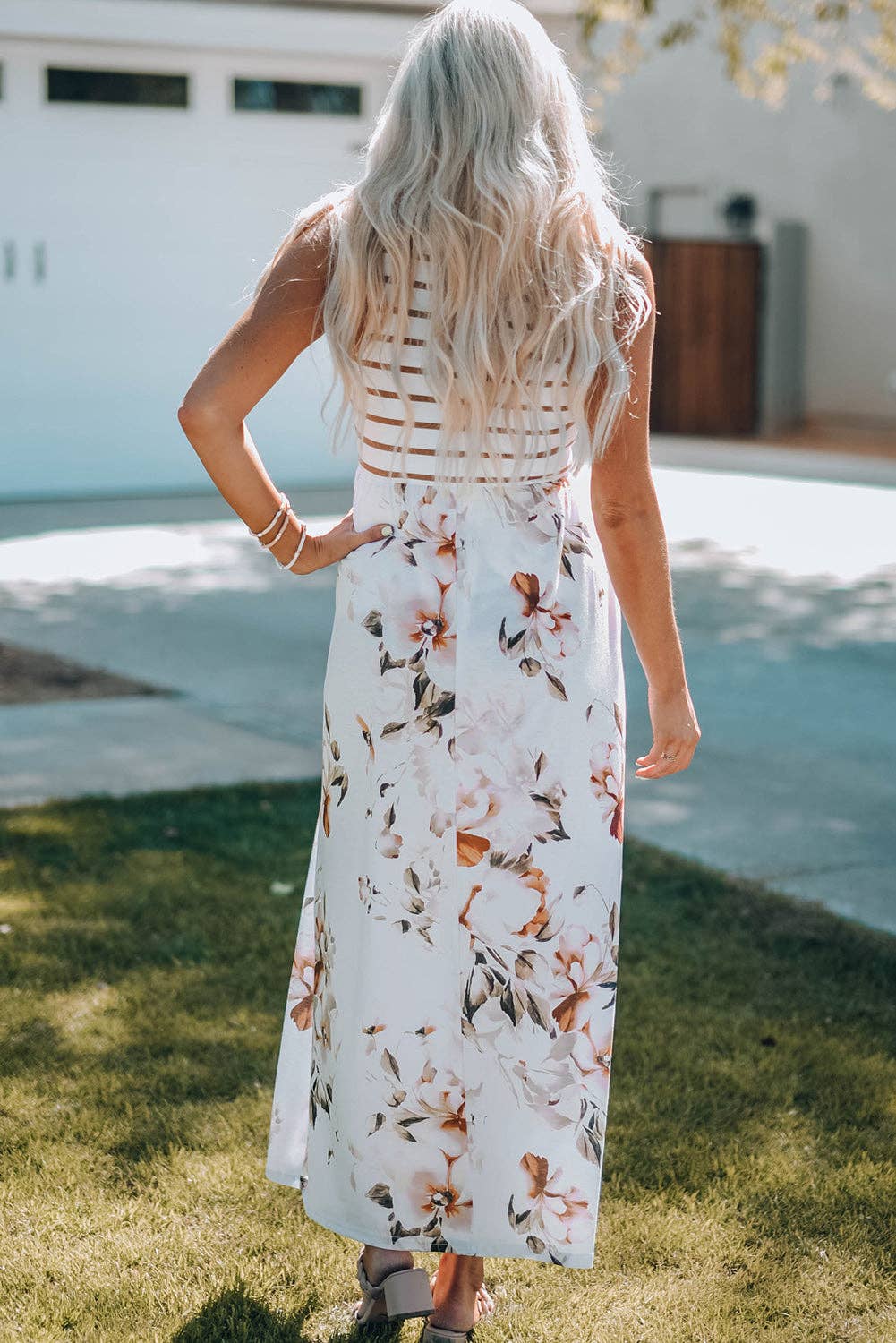 White Striped Floral Print Sleeveless Maxi Dress with Pocket for wholesale on Faire1