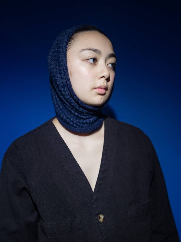 Beanie-Snood en bleu denim pour la vente par et Tigre