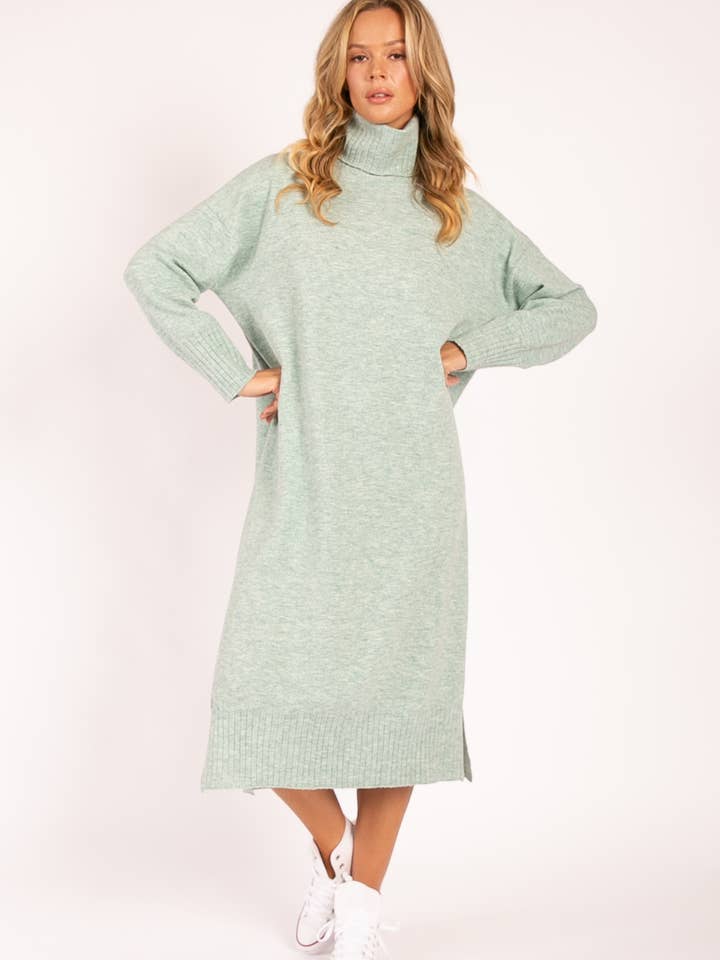 Heyson - Wholesale Dress - Women's - OSW1013 Cozy Oversized Knit Turtleneck Dress