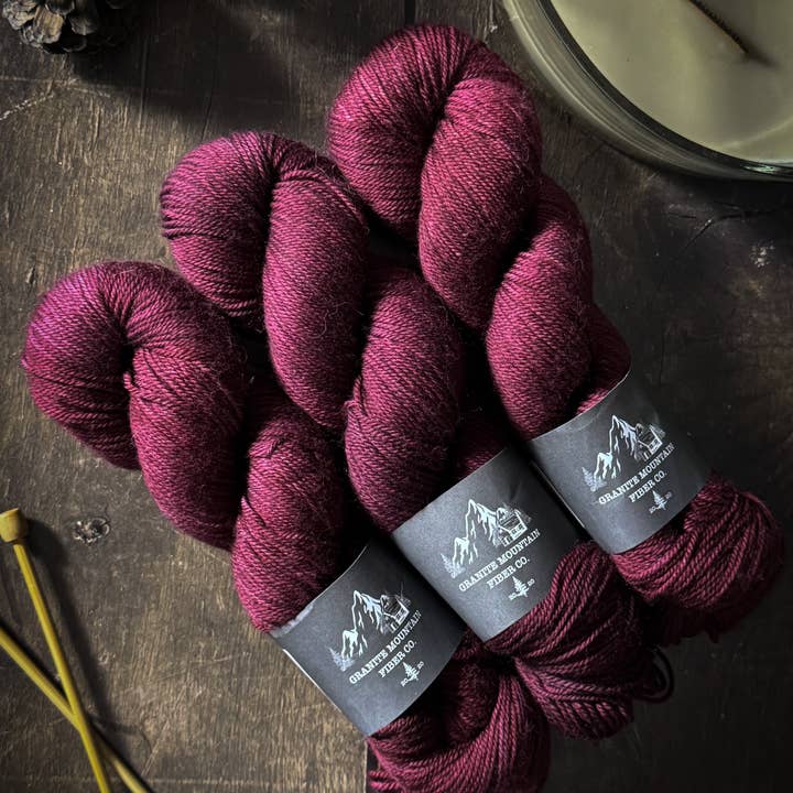 Cerise Noire - Idlewilde Sport pour la vente par Granite Mountain Fiber Co.