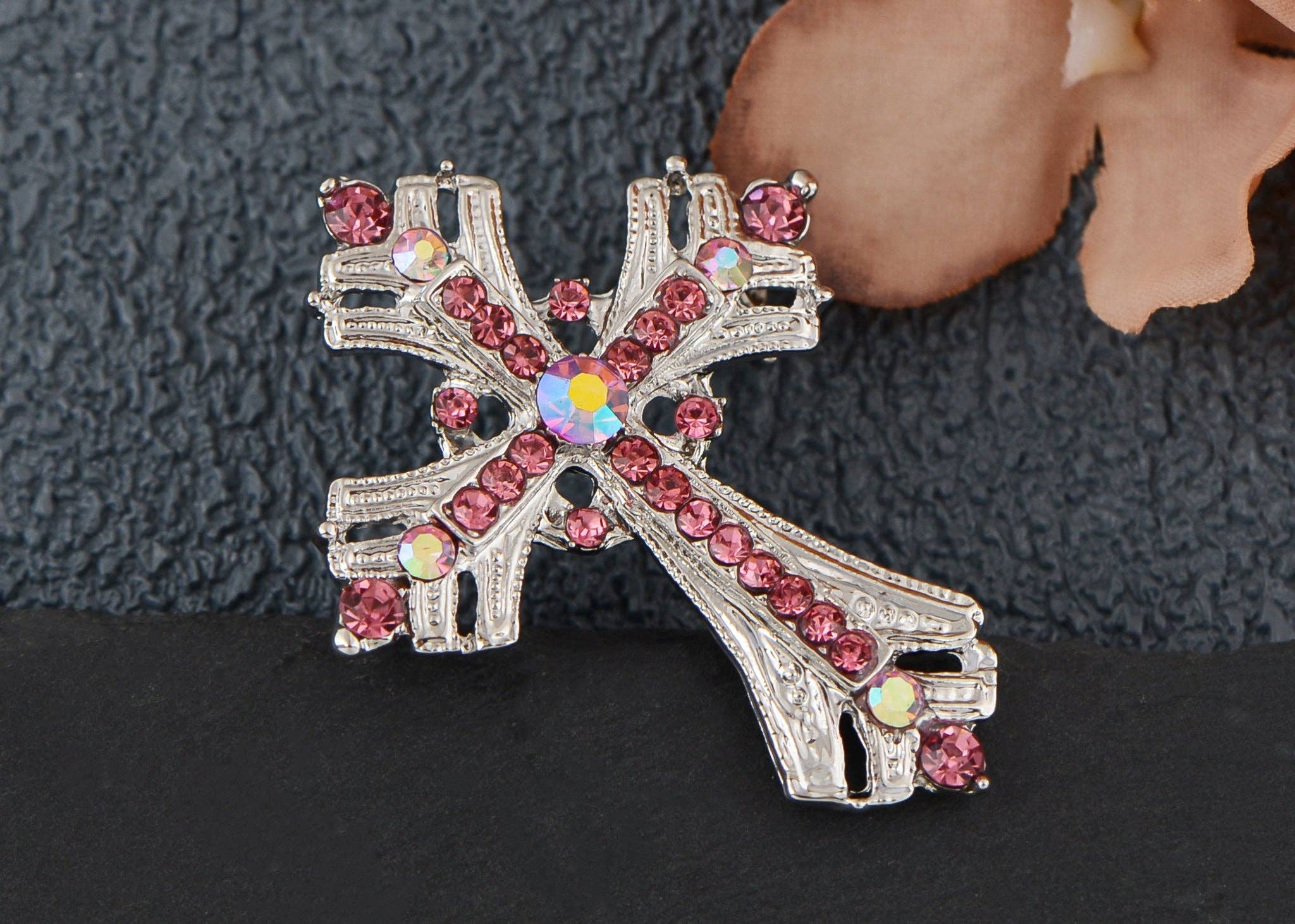 AK Brand - Vendita all'ingrosso Spille - Spilla a forma di croce religiosa argentata con strass44