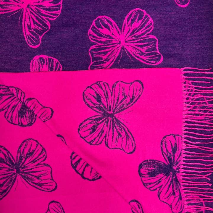 Lili Scarves (US Duty Free) – wholesale Halsduk - Dam – Fjäril Kasmirblandning Vinterscarf5