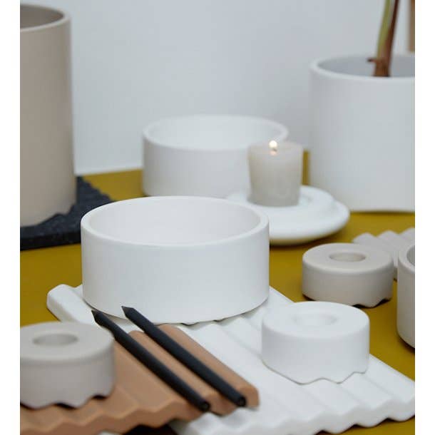 Lübech Living - Wholesale Plant Pot - Wave Pot, White Matte2