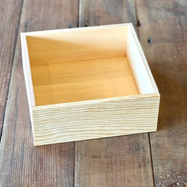 Mill 54 - Vente Coffrets cadeaux - La boîte en bois de jeune arbre (ouverte) (VIDE)0