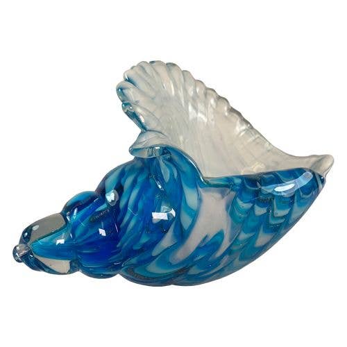 Figurine de coquillage en verre bleu pour la vente par Barry-Owen Co., Inc.