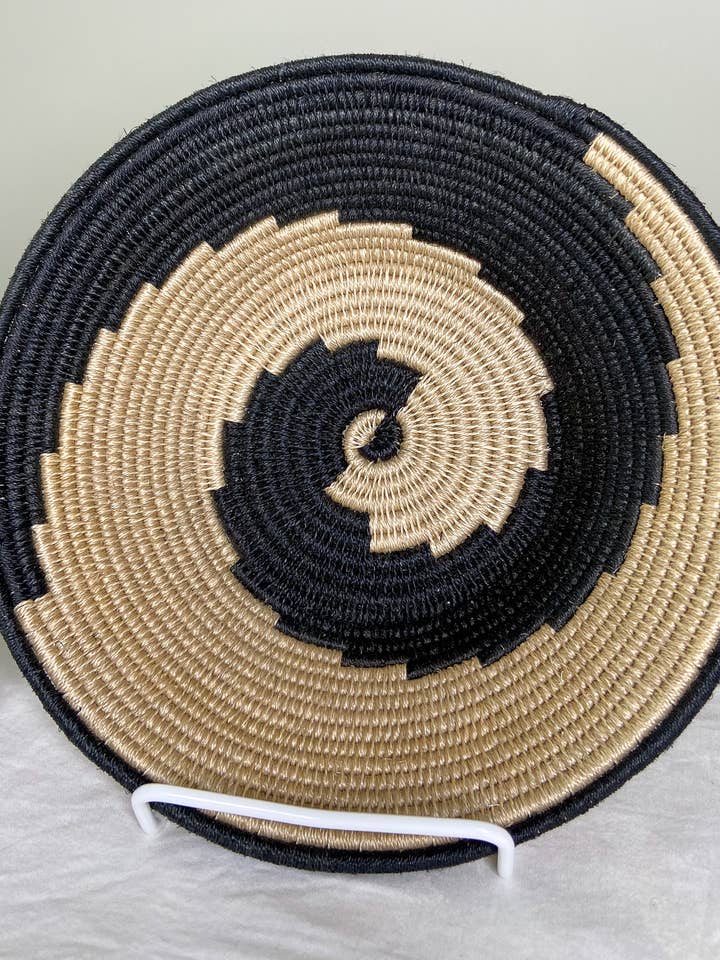 Medium Sisal Kurv - 036 for engroshandel hos Eve & Nico Gifts & Home Decor