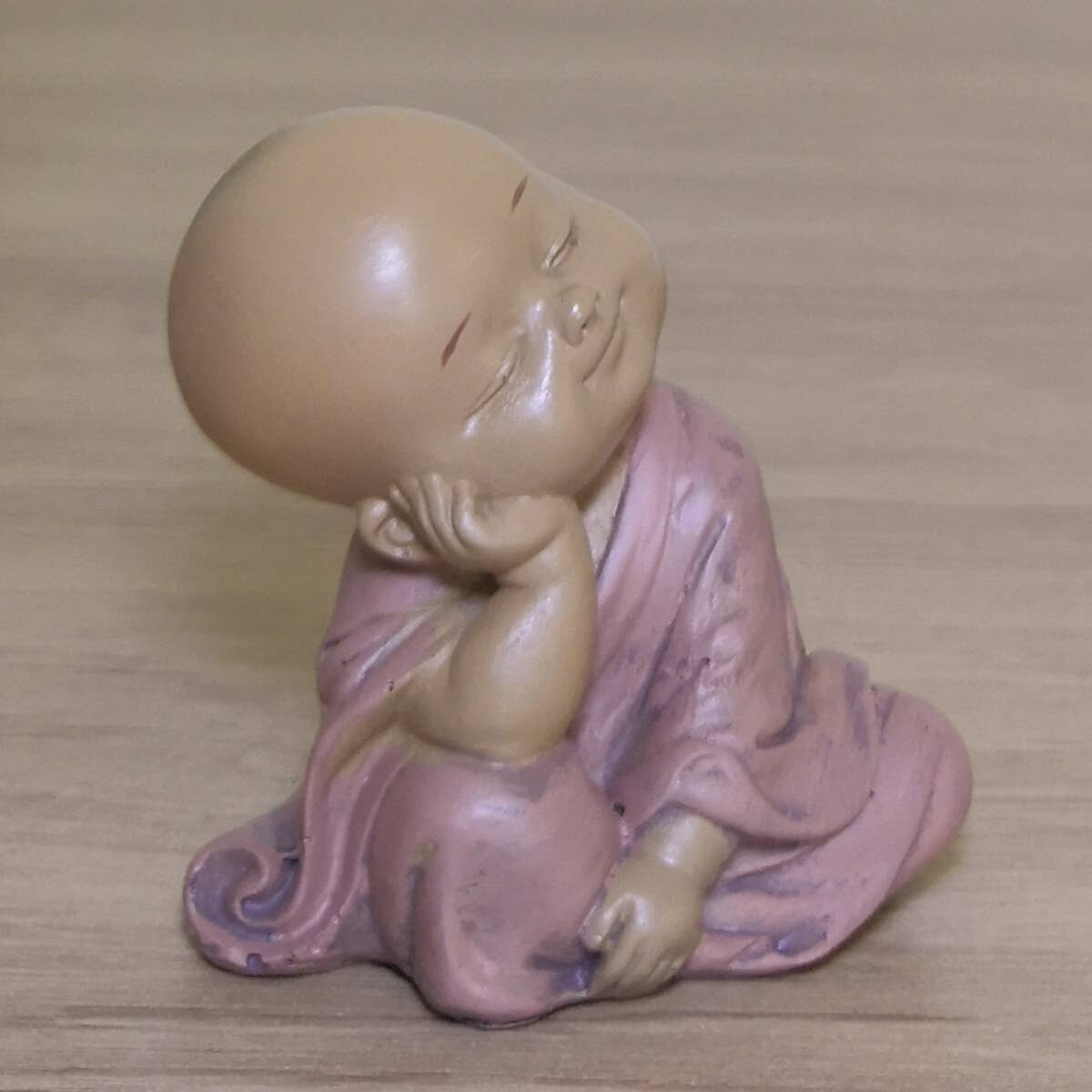 Zen'Arôme – Engroshandel Pyntefigur – Baby Buddha-statuette SB5 med afslappende atmosfære og heldsamulet1