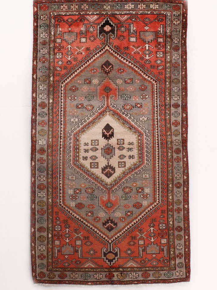 Alfombra persa de Zanjan | 1,30 m x 2,39 m para venta al por mayor de Rug the Rock