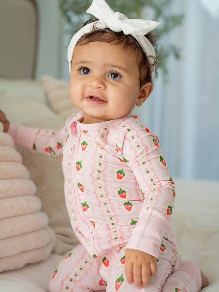 Primavera Fragola Bambù Zippy 🍓 | Pagliaccetto Convertibile per la vendita all'ingrosso da parte di Boosh Baby