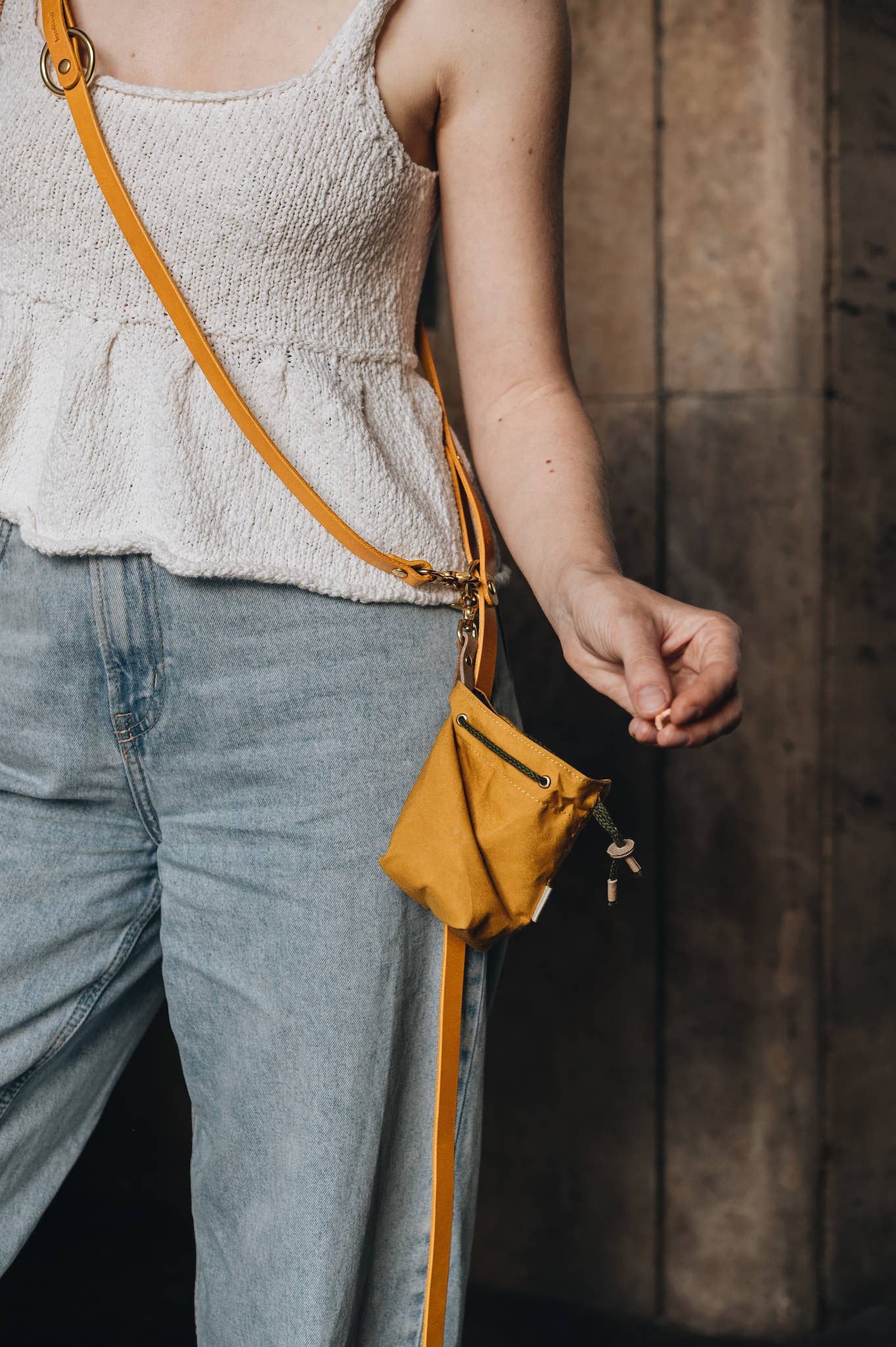 BAND&ROLL - Venta al por mayor Correa - Perros - Correa ligera de piel para perros con manos libres. Lasso Air6