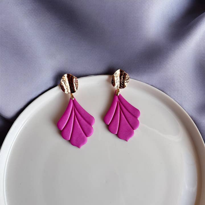 DUESTELLE ITALIA - Wholesale Dangle Earrings - Calanthe Statement - Handmade Fuchsia and Gold Earrings5