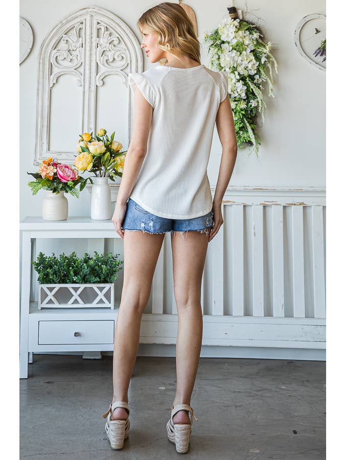 7th Ray – Engroshandel Strikket top - Dame – Solid Rib Knap-Front Flæseærme Top T51569