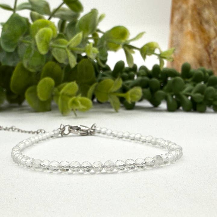Pulsera de Cuarzo Transparente Facetado 3MM con Cierre Color Plata para venta al por mayor de Meraki Gemstones