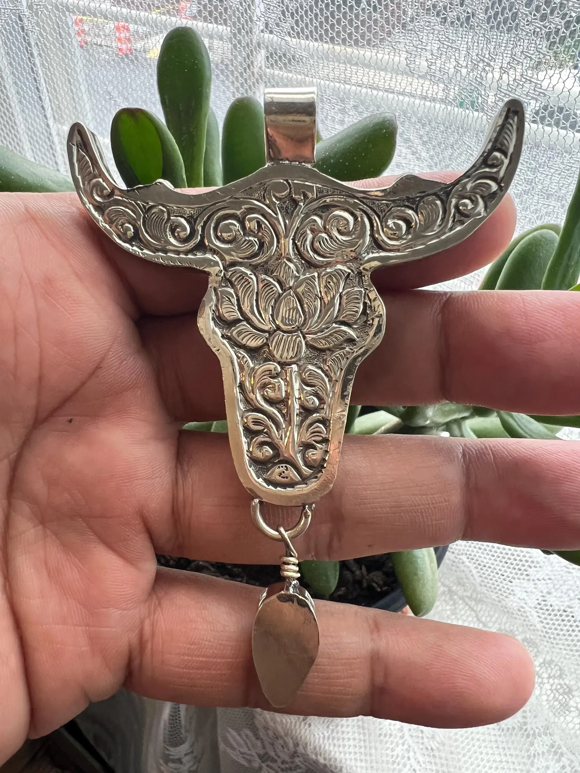 GTG Gems Corp - Wholesale Individual Charm/Pendant - Large Hand  Bone Carved Bull Head Pendant with  Turquoise1