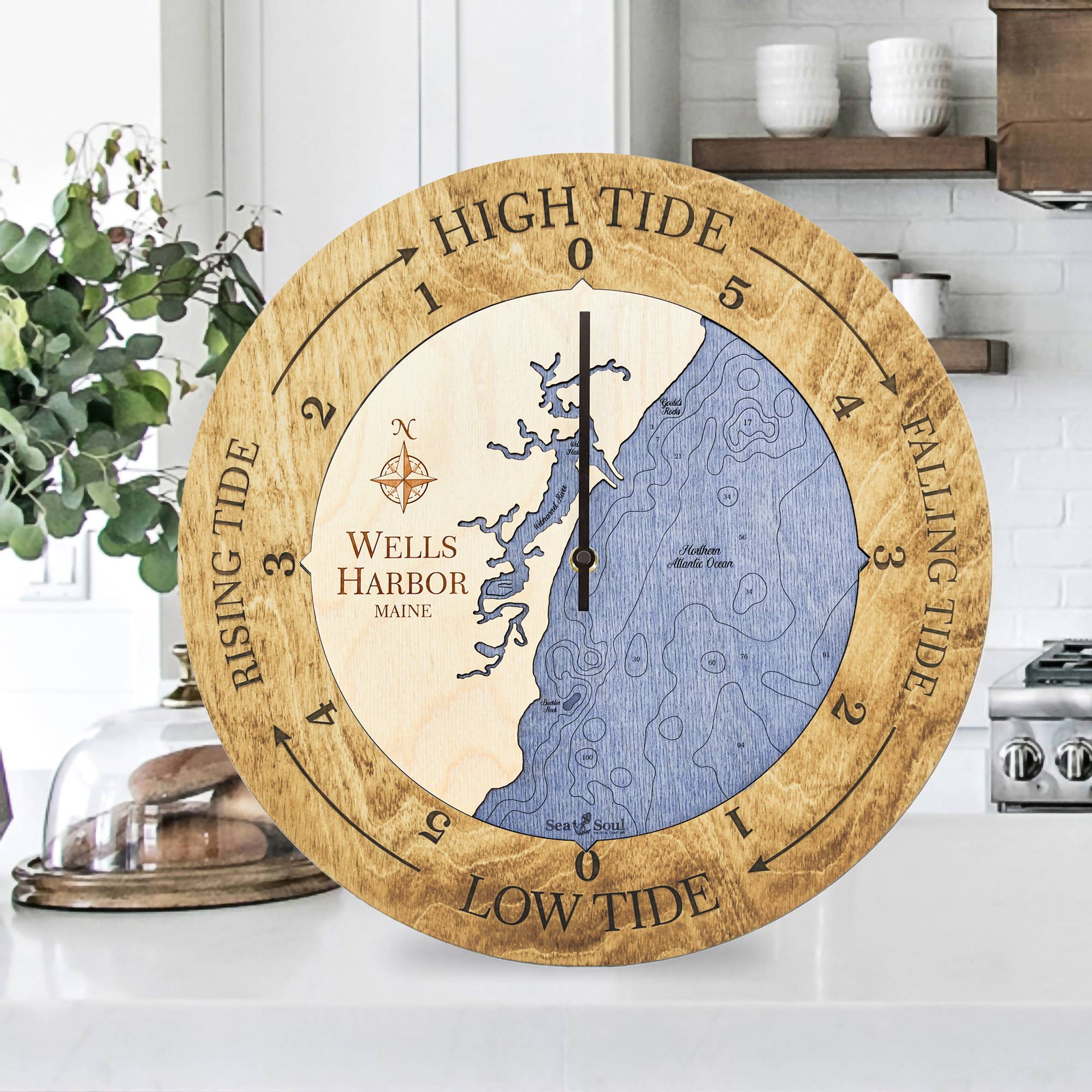 Sea & Soul Nautical Chart Art - Vente Horloges murales - Carte de profondeur d'eau de la côte du Maine124