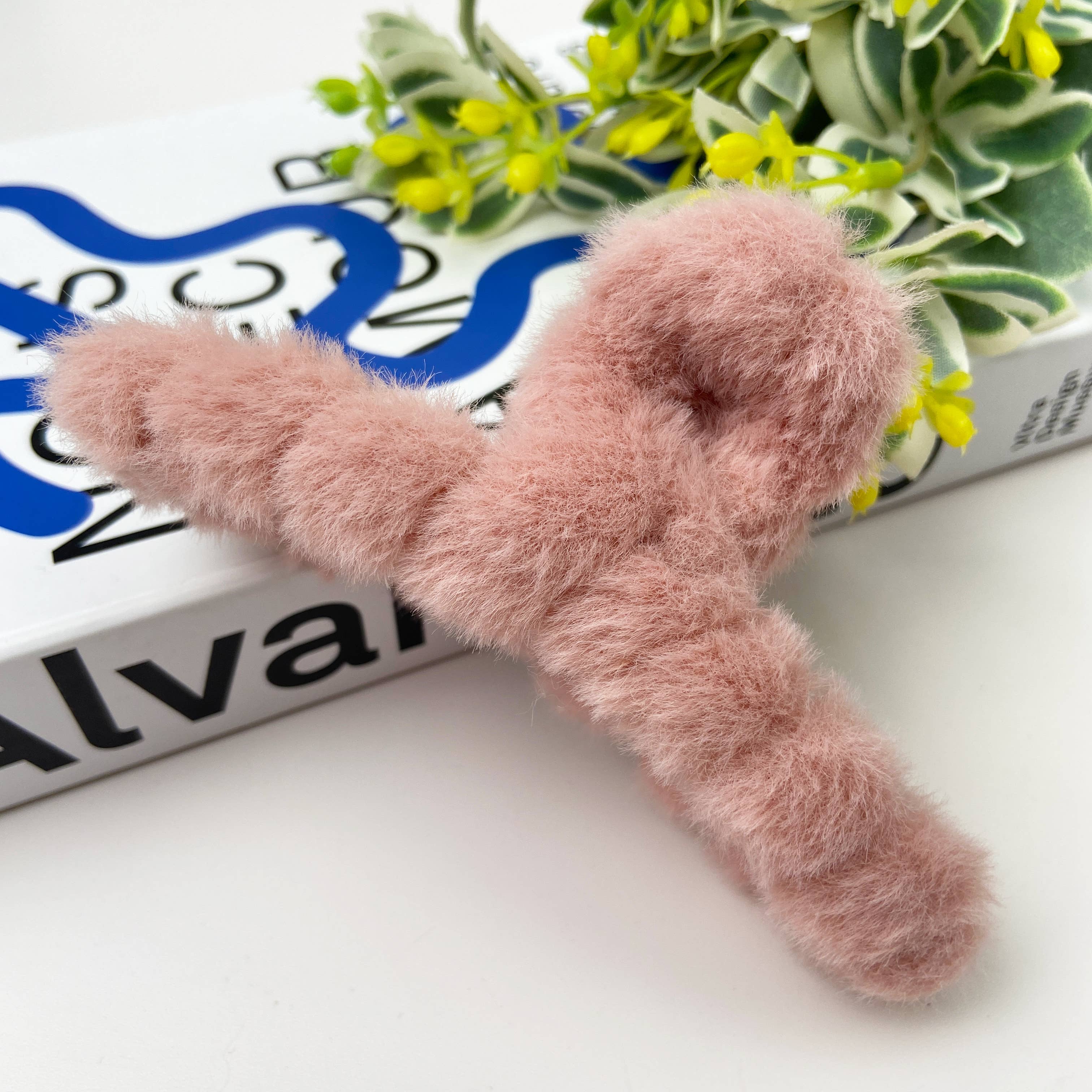 TheDivaSoap – Großhandel Haarclip – Damen – Einfarbige Haarspange aus Plüsch Herbst-Winter5