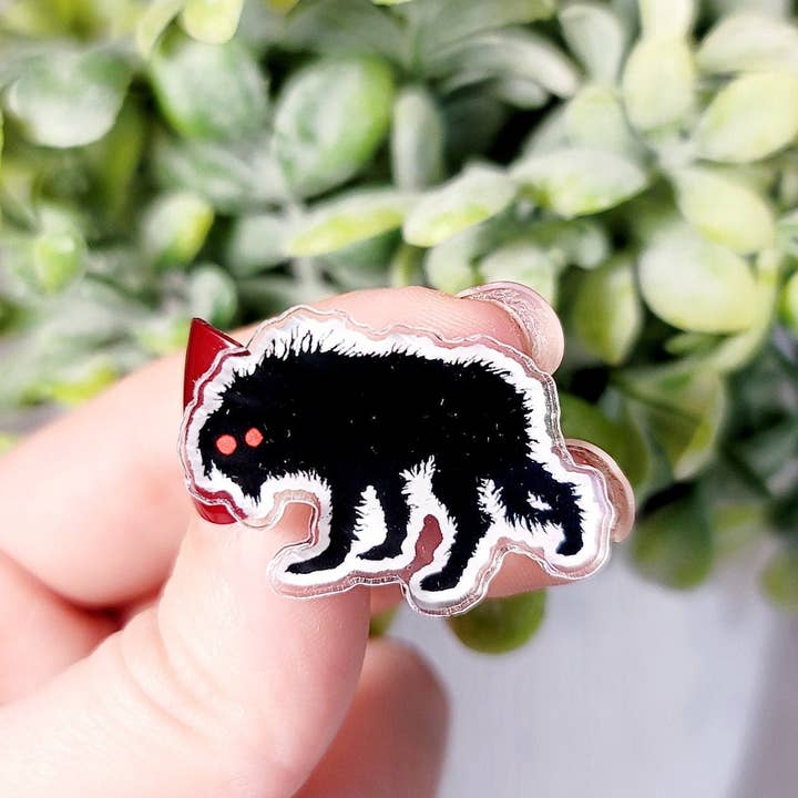 Snarly How Pin, Cryptid Pin, Cryptid Hunter, Cryptid Buttons pour la vente par The Dungeon Rose