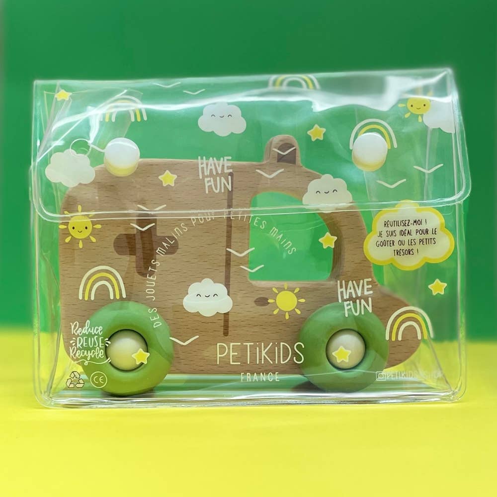 PETIKIDS – Großhandel Holzspielzeug – Kinder – Holzspielzeug mit Silikonrädern - Kleiner Krankenwagen1