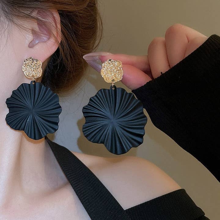 Schwarze Spiralblumen-Ohrringe mit Anhänger für den Großhandel von FurDecoration