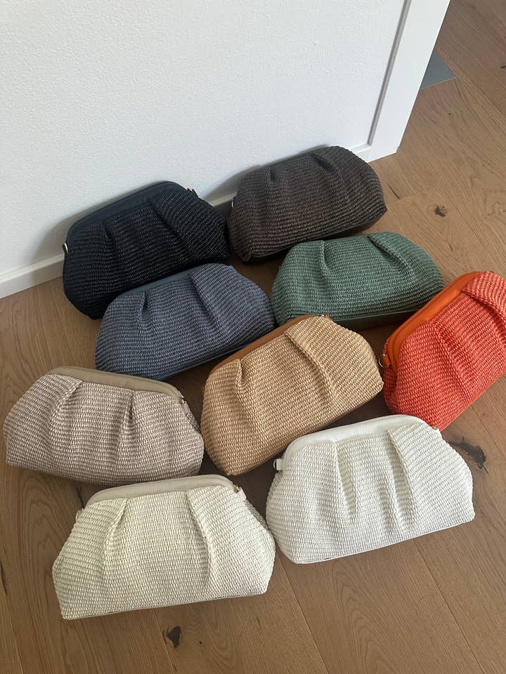 SAMUI - raffia clutch for wholesale by Zhade