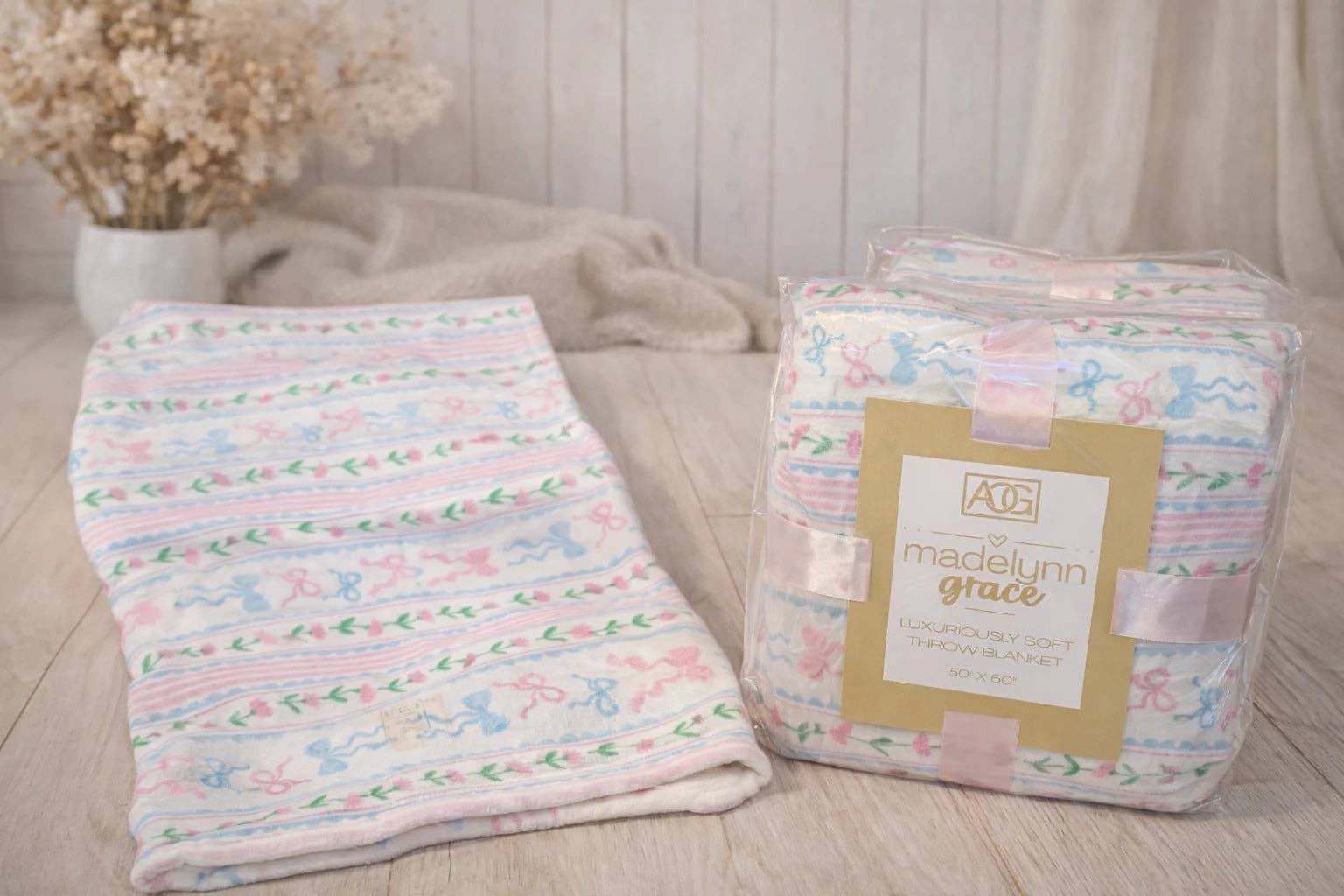 Ace of Grace - Wholesale Bedding Blanket - Kids & Baby - Madelynn Grace Luxe Fleece Blankets9