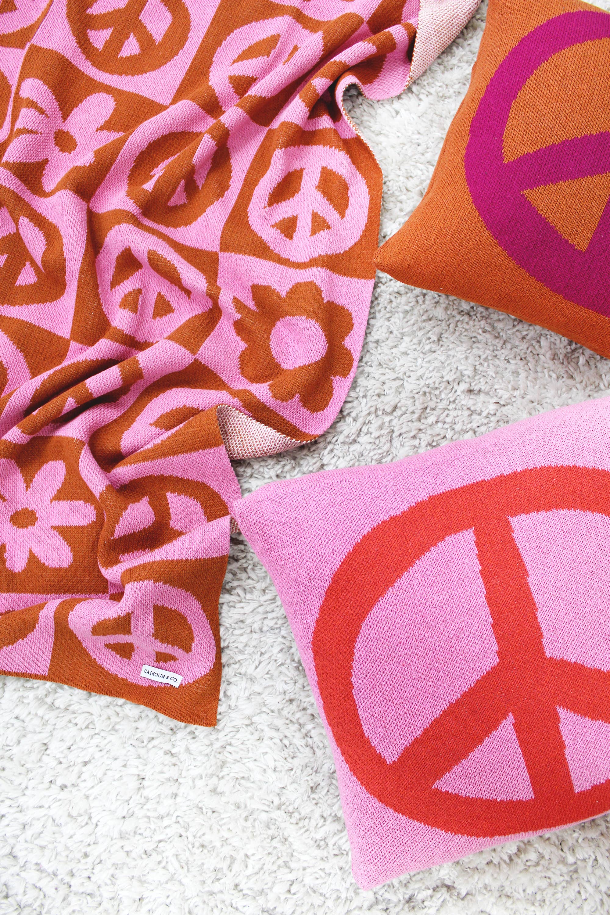 Calhoun & Co. - Wholesale Throw/Decorative Pillow - Peace Sign Knit Pillow3