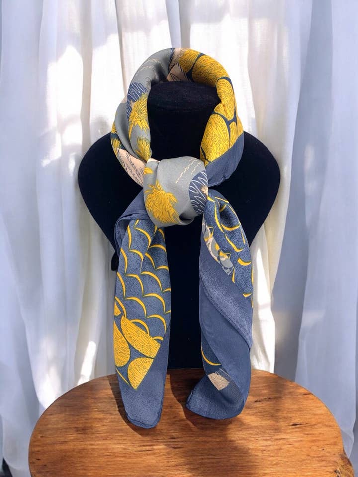 Patterned scarf 68x68cm FL16 for wholesale by BYREN | ÉLINE L'ATELIER